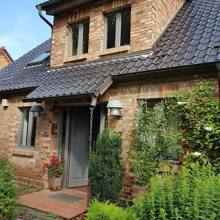 Grosse Wohnung / Haushaelfte In Peetzig Am See آنغرمونده المظهر الخارجي الصورة