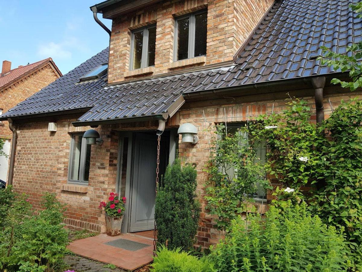 Grosse Wohnung / Haushaelfte In Peetzig Am See آنغرمونده المظهر الخارجي الصورة
