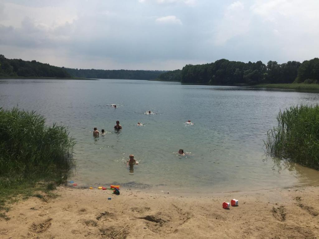 Grosse Wohnung / Haushaelfte In Peetzig Am See آنغرمونده المظهر الخارجي الصورة